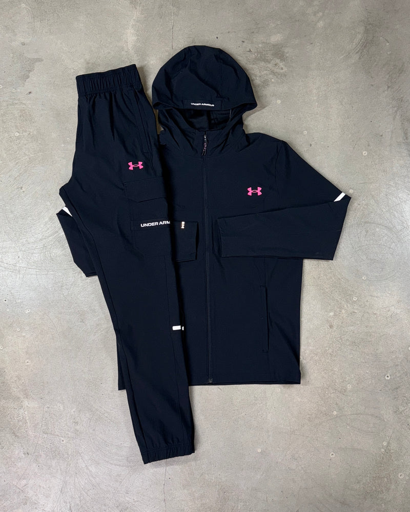 Under Armour - Ensemble survêtement tissé Tech Utility - Noir/Rose vif