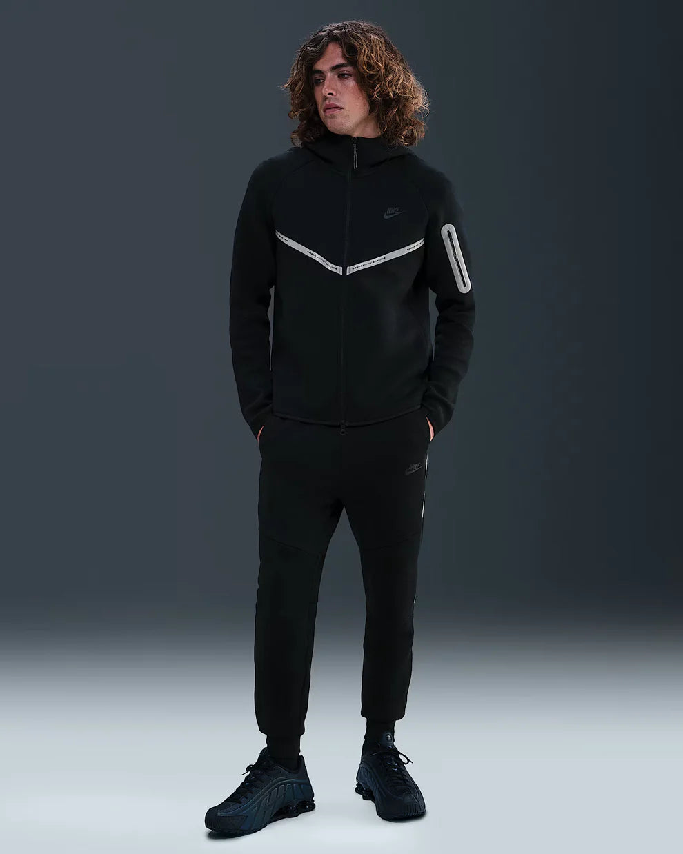 Nike - Ensemble Tech - Noir